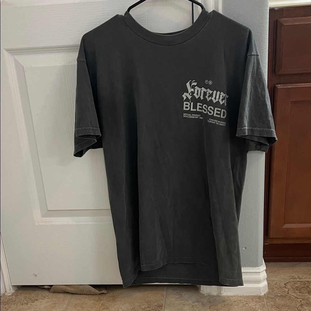 Men’s fashion nova  T-Shirt medium